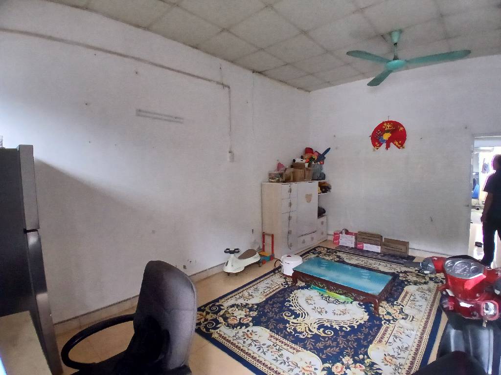 Bán nhà Tam Trinh - diện tích 49m2 1 tầng - Ô tô tránh ba gác - giá 2,3 tỷ