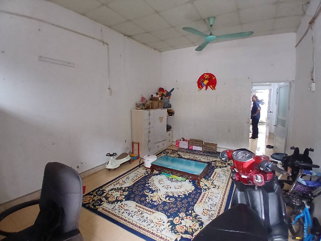 Bán nhà Tam Trinh - diện tích 49m2 1 tầng - Ô tô tránh ba gác - giá 2,3 tỷ