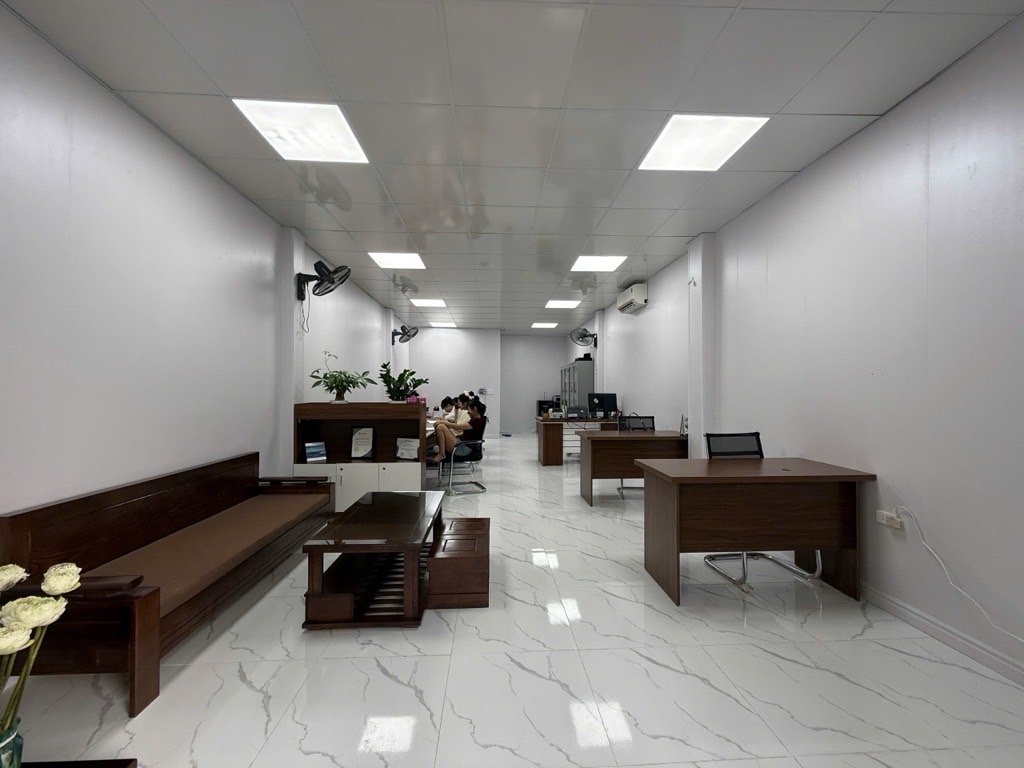 Bán nhà Khuyến Lương - diện tích 53m2 1 tầng - Ô tô tránh - giá 9,3 tỷ