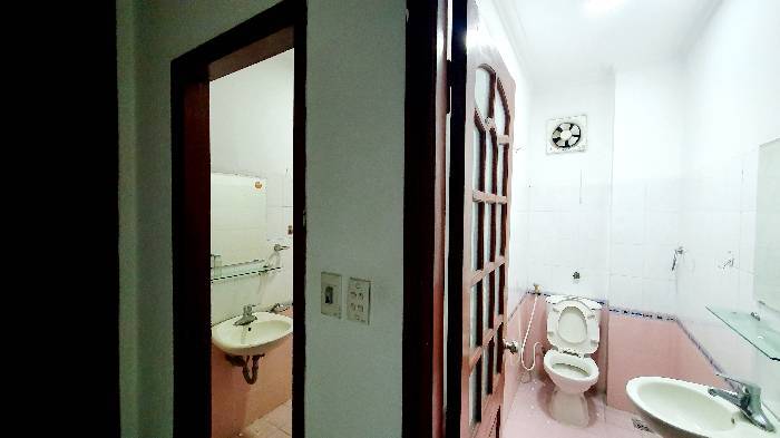 Bán nhà Nguyễn Đức Cảnh - diện tích 67,4m2 3 tầng - Mặt ngõ thông, kinh doanh - giá 11,8 tỷ