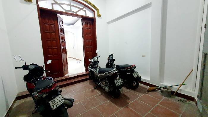 Bán nhà Nguyễn Đức Cảnh - diện tích 67,4m2 3 tầng - Mặt ngõ thông, kinh doanh - giá 11,8 tỷ