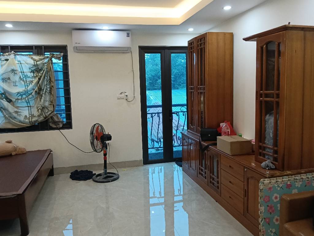 Bán nhà Định Công Hạ - diện tích 50m2 2 tầng - Nhà mới xây mặt tiền rộng - giá 2,55 tỷ