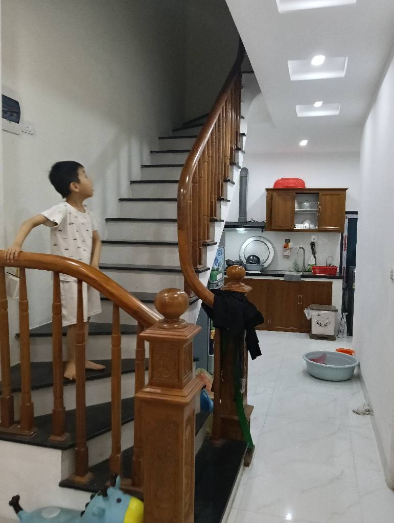 Bán nhà Định Công Hạ - diện tích 50m2 2 tầng - Nhà mới xây mặt tiền rộng - giá 2,55 tỷ