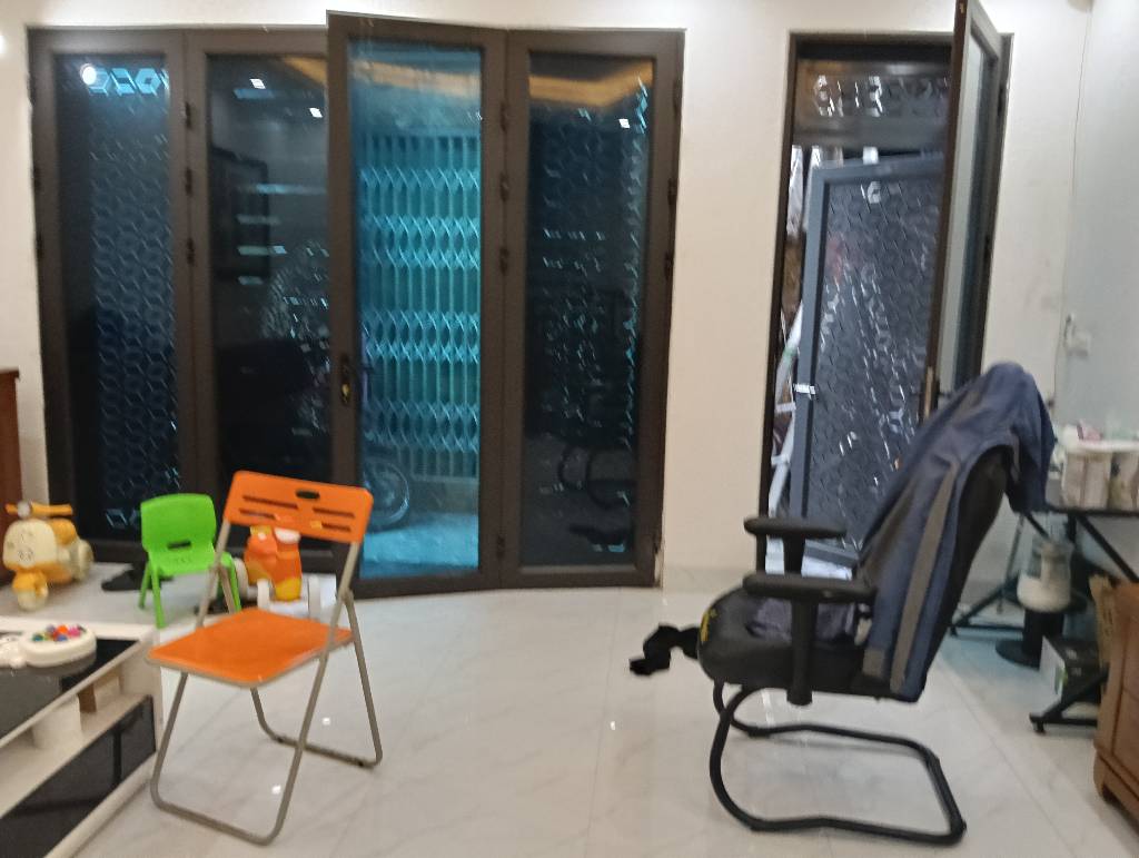 Bán nhà Định Công Hạ - diện tích 50m2 2 tầng - Nhà mới xây mặt tiền rộng - giá 2,55 tỷ