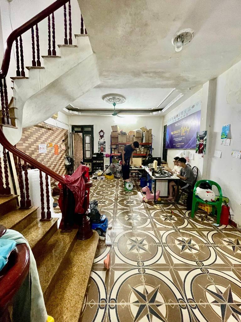 Bán nhà Võ Thị Sáu - diện tích 66m2 4 tầng - Nhà dân xây chắc chắn - giá 14,5 tỷ