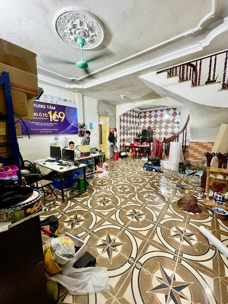 Bán nhà Võ Thị Sáu - diện tích 66m2 4 tầng - Nhà dân xây chắc chắn - giá 14,5 tỷ