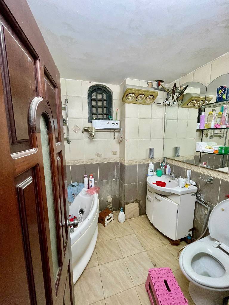 Bán nhà Võ Thị Sáu - diện tích 66m2 4 tầng - Nhà dân xây chắc chắn - giá 14,5 tỷ