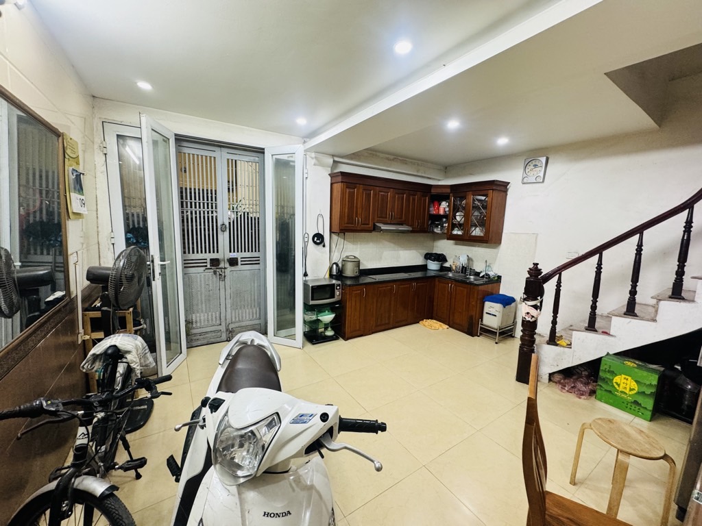 Bán nhà Khâm Thiên - Xã Đàn - Tôn Đức Thắng - 25m2 x 5 tầng  gần ô tô - giá 6,3 tỷ