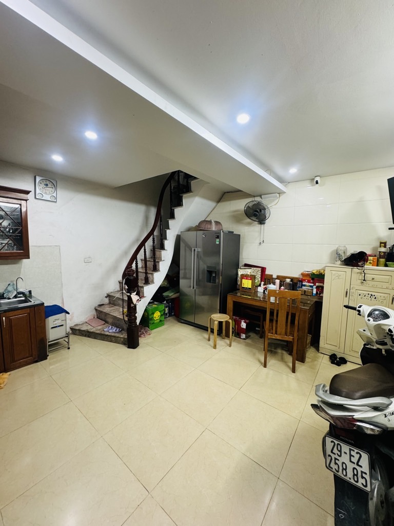 Bán nhà Khâm Thiên - Xã Đàn - Tôn Đức Thắng - 25m2 x 5 tầng  gần ô tô - giá 6,3 tỷ