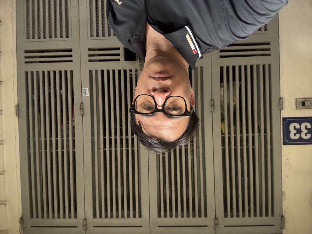 Bán nhà ngõ Lệnh Cư - diện tích 24,2m2 5 tầng - Mặt tiền rộng thoáng - giá 6,3 tỷ