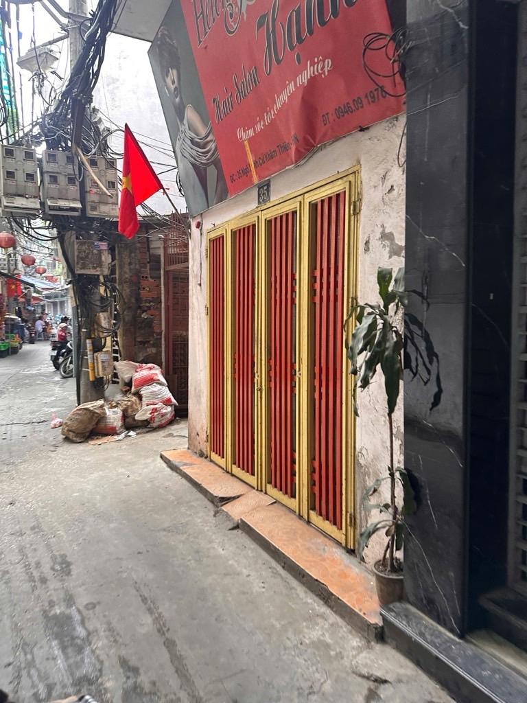 Bán nhà ngõ Lệnh Cư - diện tích 24,2m2 5 tầng - Mặt tiền rộng thoáng - giá 6,3 tỷ