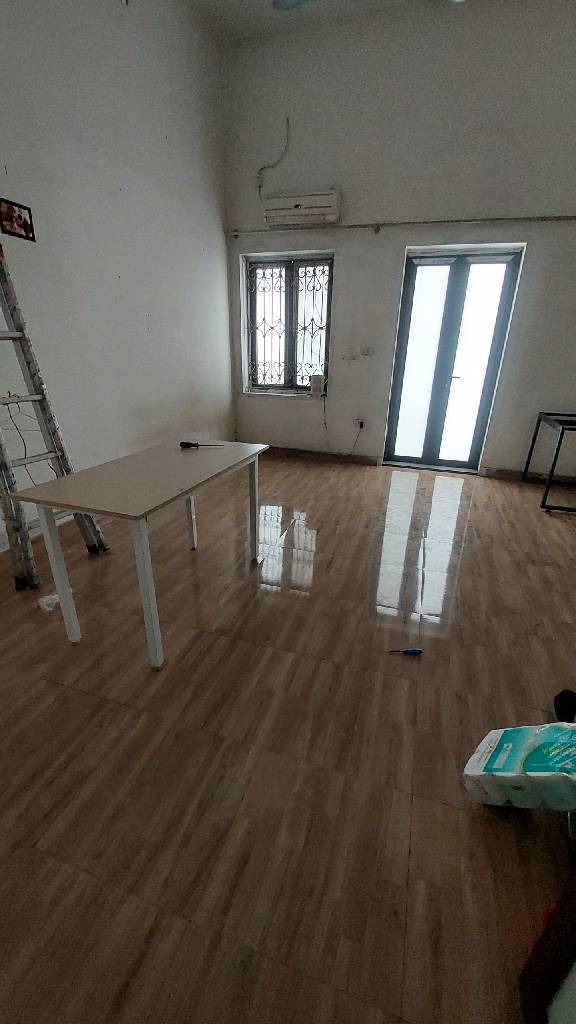 Bán nhà Gốc Đề - diện tích 42m2 3 tầng - ngõ thông, gần ô tô - giá 9,3 tỷ