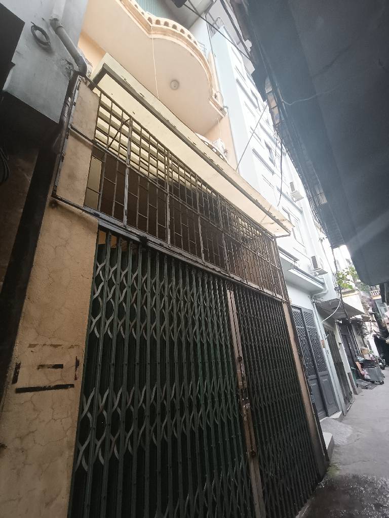 Bán nhà Gốc Đề - diện tích 42m2 3 tầng - ngõ thông, gần ô tô - giá 9,3 tỷ