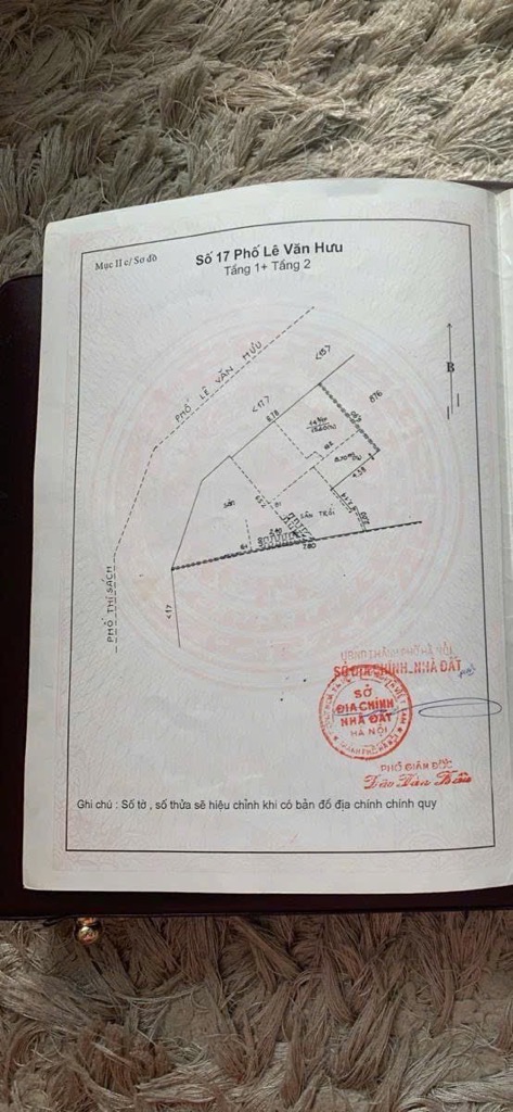 Bán nhà Lê Văn Hưu - diện tích 24m2 2 tầng - Ô tô tránh - giá 12 tỷ