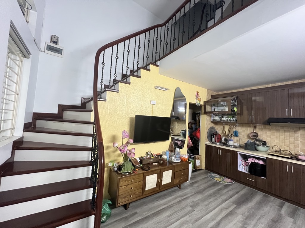 Bán nhà Xã Đàn - diện tích 23,3m2 5 tầng - Lô góc, 2 mặt thoáng - giá 13,2 tỷ