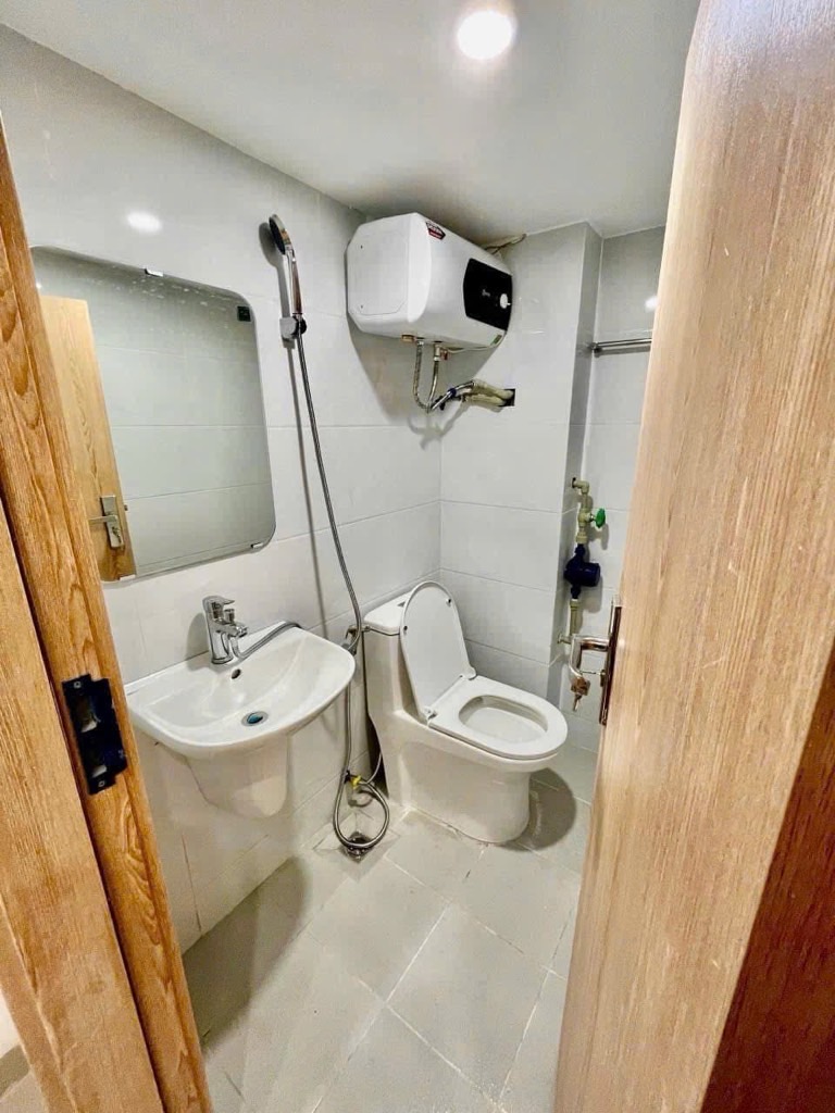 Bán nhà Đê La Thành - diện tích 49.2m2 7 tầng - Thang máy - giá 14,9 tỷ