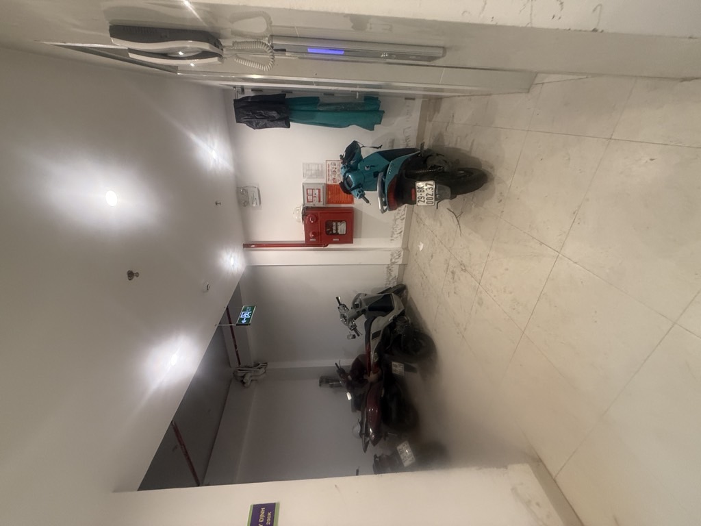 Bán nhà Đê La Thành - diện tích 49.2m2 7 tầng - Thang máy - giá 14,9 tỷ