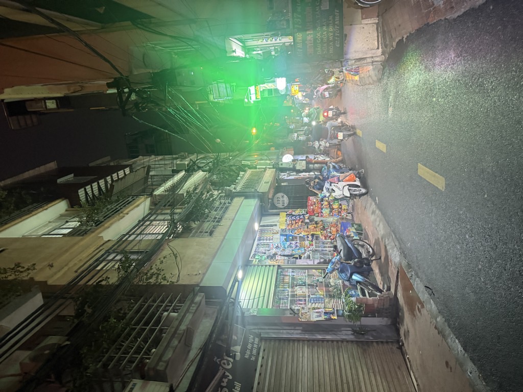 Bán nhà Đê La Thành - diện tích 49.2m2 7 tầng - Thang máy - giá 14,9 tỷ