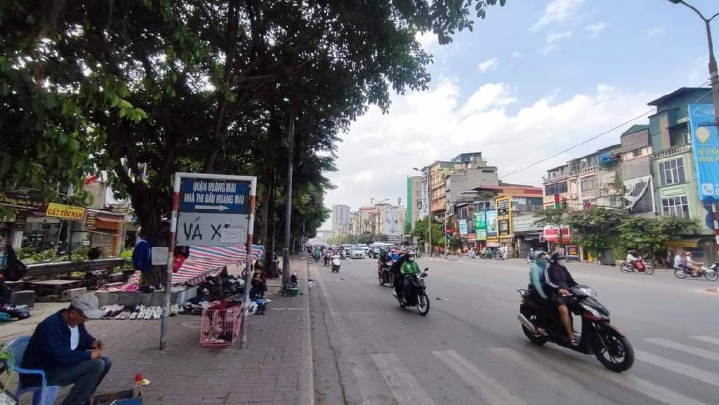 Bán nhà Giải Phóng - diện tích 62.4m2 3 tầng - Mặt phố kinh doanh mạnh - giá 9,3 tỷ