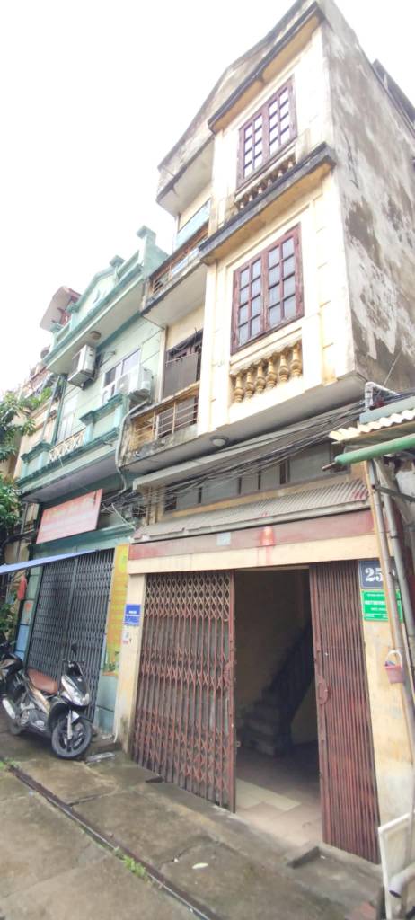 Bán nhà Giải Phóng - diện tích 62.4m2 3 tầng - Mặt phố kinh doanh mạnh - giá 9,3 tỷ