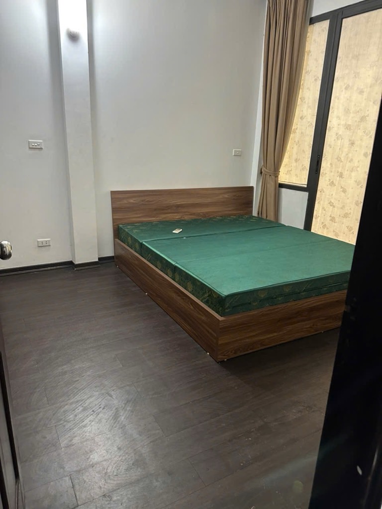 Bán nhà Khương Đình - diện tích 42m2 5 tầng - Mặt ngõ thông, cách phố chỉ 50m - giá 13,5 tỷ