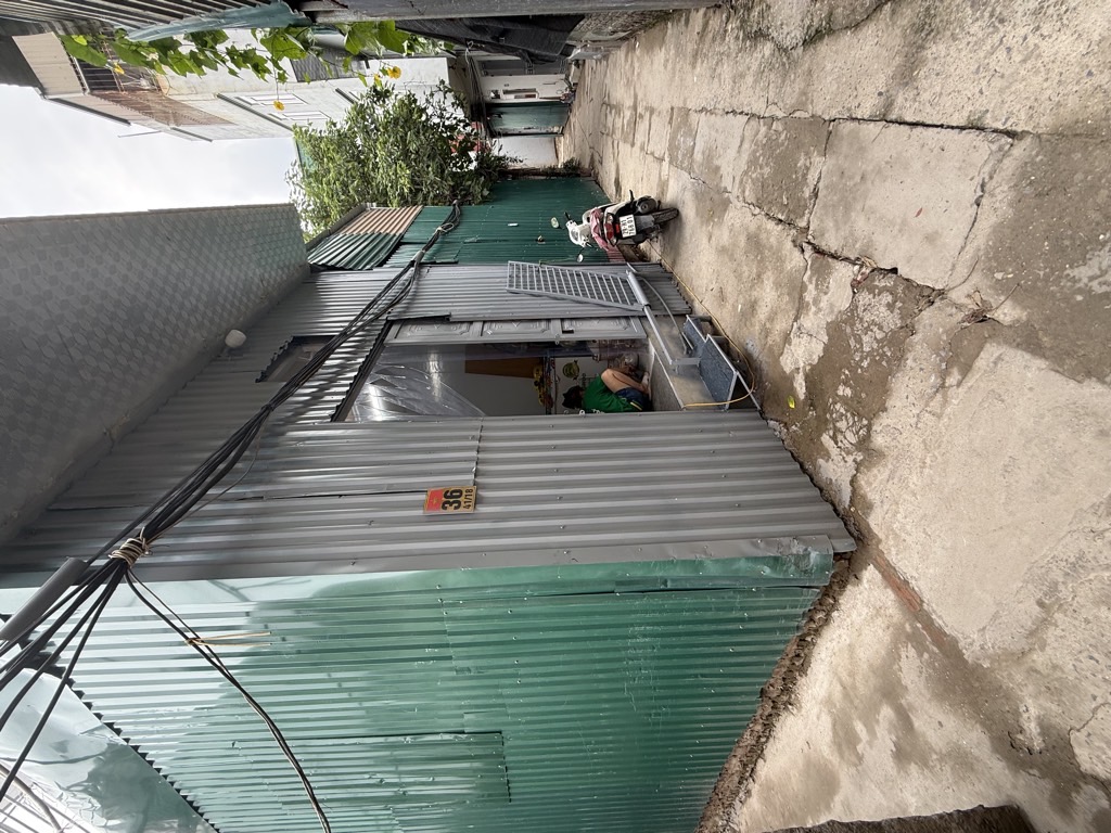 Bán nhà Bùi Xương Trạch - diện tích 36m2 2 tầng - nhà kịch ngõ góc tay trái - giá 2,6 tỷ