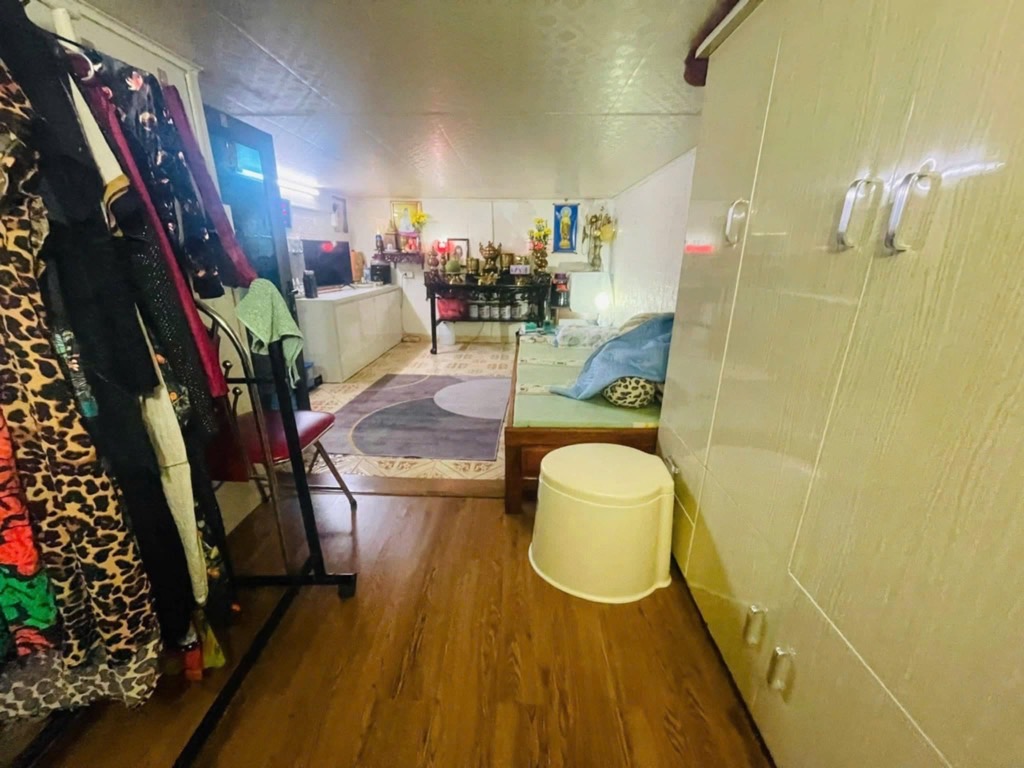 Bán nhà Cao Đạt - diện tích 17m2 2 tầng - Mặt phố trung tâm quận - giá 5 tỷ