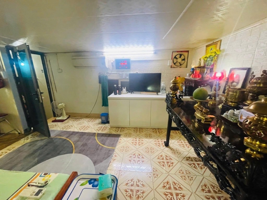 Bán nhà Cao Đạt - diện tích 17m2 2 tầng - Mặt phố trung tâm quận - giá 5 tỷ