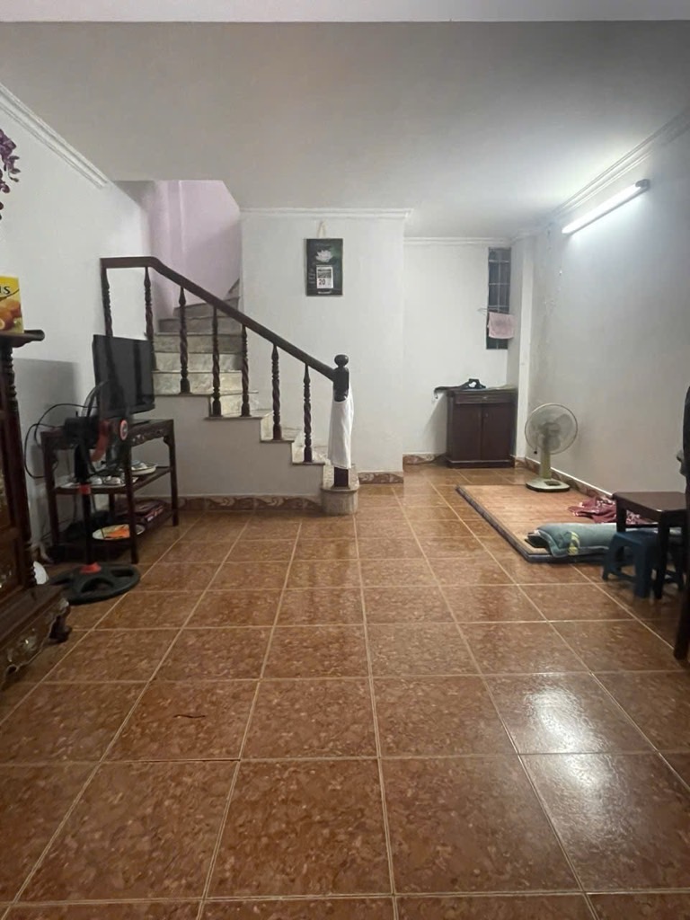 Bán nhà Hào Nam - diện tích 26m2 5 tầng - Sổ đỏ chính chủ sẵn sàng giao dịch - giá 6,3 tỷ