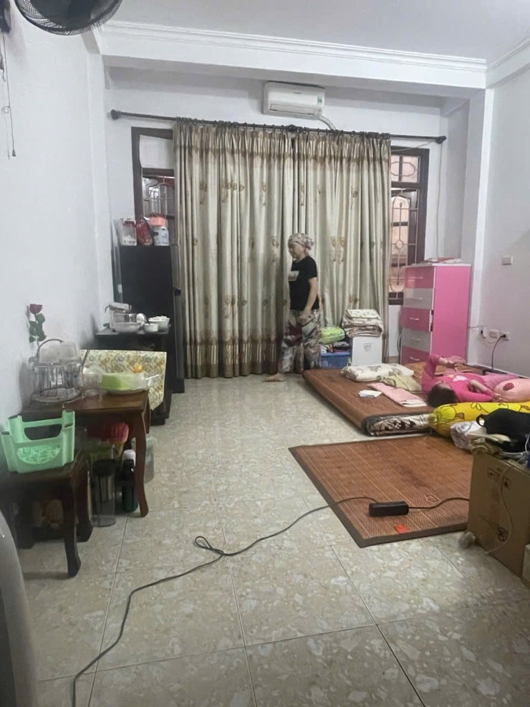 Bán nhà Hào Nam - diện tích 26m2 5 tầng - Sổ đỏ chính chủ sẵn sàng giao dịch - giá 6,3 tỷ