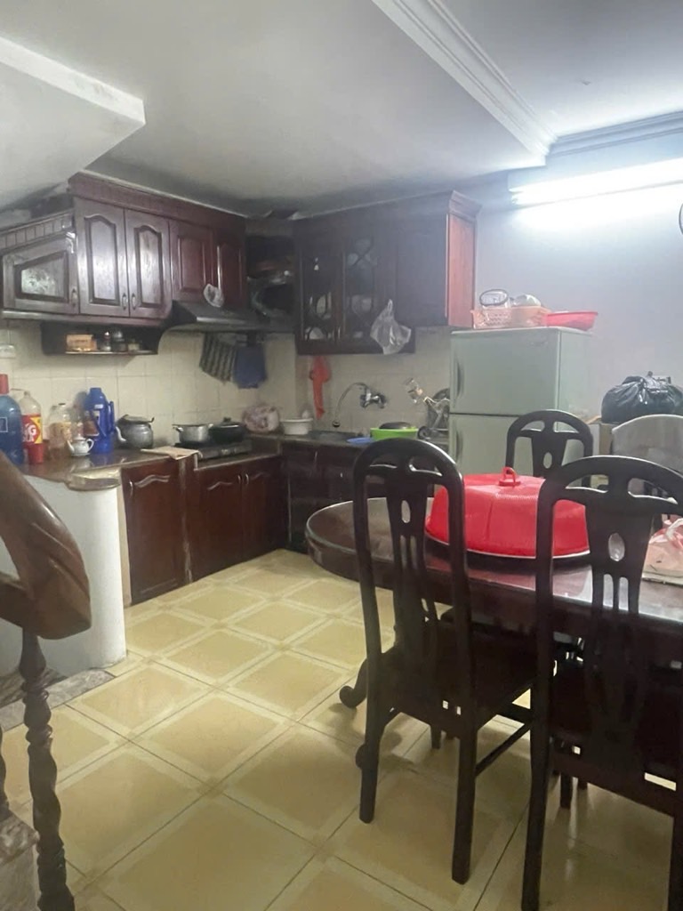 Bán nhà Hào Nam - diện tích 26m2 5 tầng - Sổ đỏ chính chủ sẵn sàng giao dịch - giá 6,3 tỷ