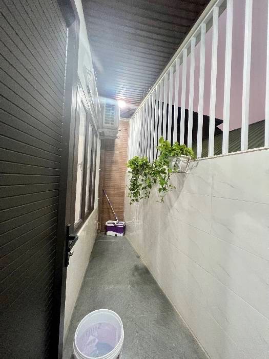 Bán nhà Kim Ngưu - diện tích 64m2 5 tầng - Ô TÔ ĐỖ CỬA - giá 18 tỷ