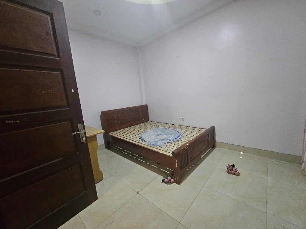 Bán nhà Nguyễn Trãi - diện tích 62,8m2 5 tầng - Nhà đẹp hiếm có - giá 10 tỷ