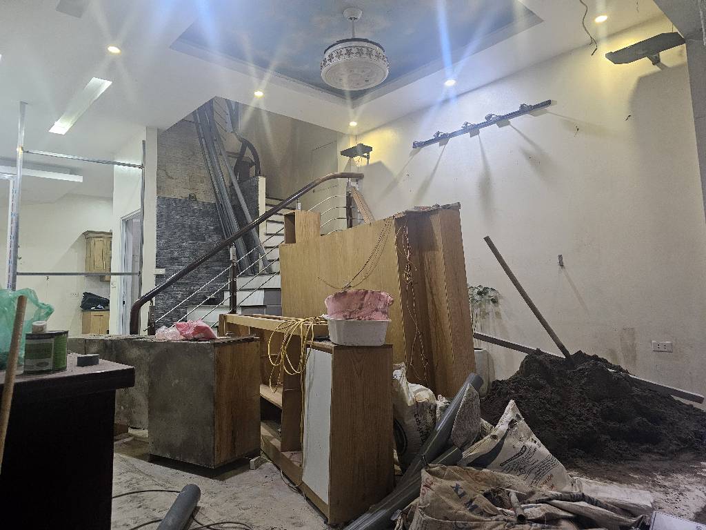 Bán nhà Nguyễn Trãi - diện tích 62,8m2 5 tầng - Nhà đẹp hiếm có - giá 10 tỷ