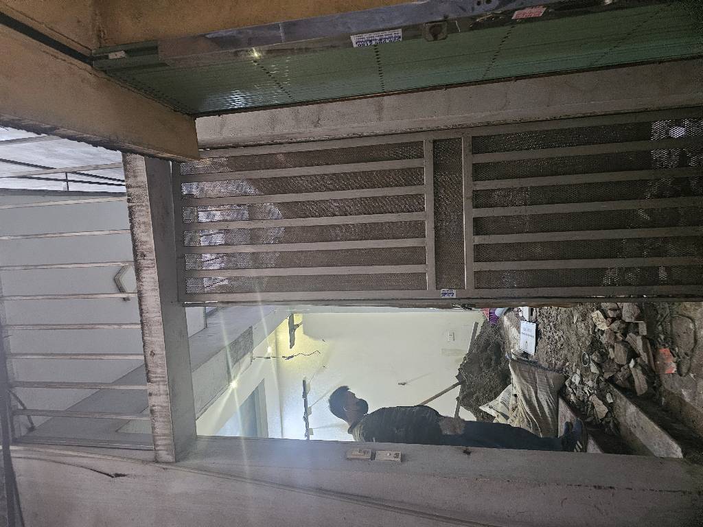 Bán nhà Nguyễn Trãi - diện tích 62,8m2 5 tầng - Nhà đẹp hiếm có - giá 10 tỷ