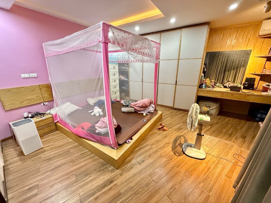 Bán nhà Khâm Thiên - diện tích 23m2 5 tầng - Ô TÔ ĐỖ CỬA - giá 8,75 tỷ