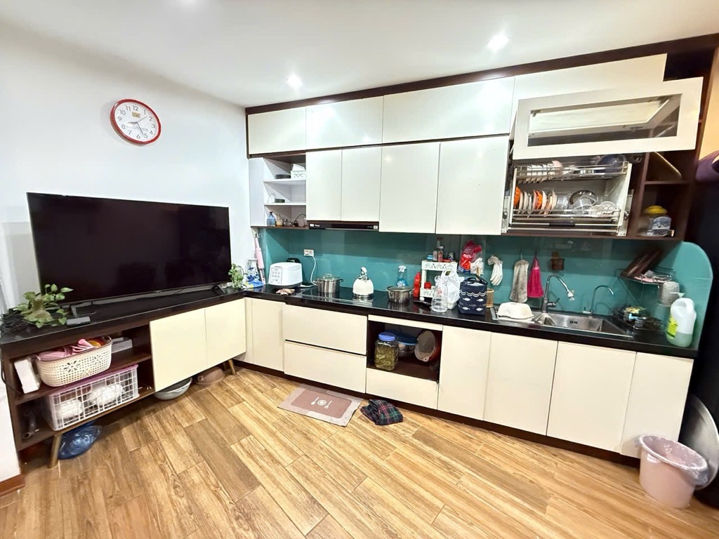 Bán nhà Khâm Thiên - diện tích 23m2 5 tầng - Ô TÔ ĐỖ CỬA - giá 8,75 tỷ