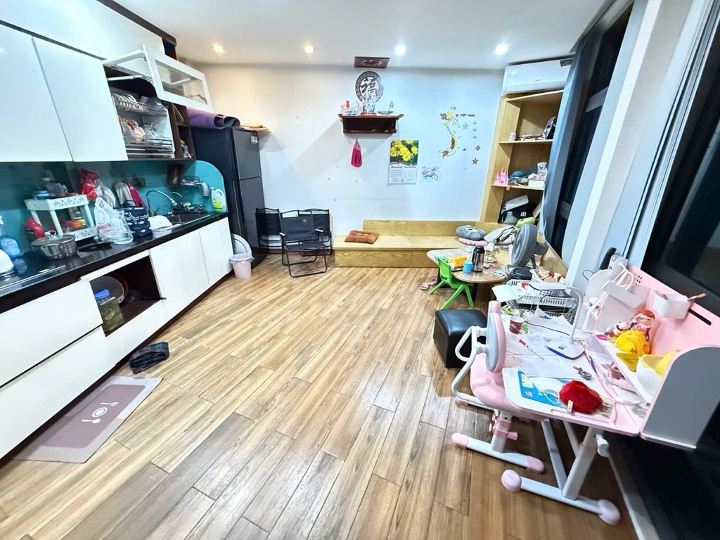 Bán nhà Khâm Thiên - diện tích 23m2 5 tầng - Ô TÔ ĐỖ CỬA - giá 8,75 tỷ