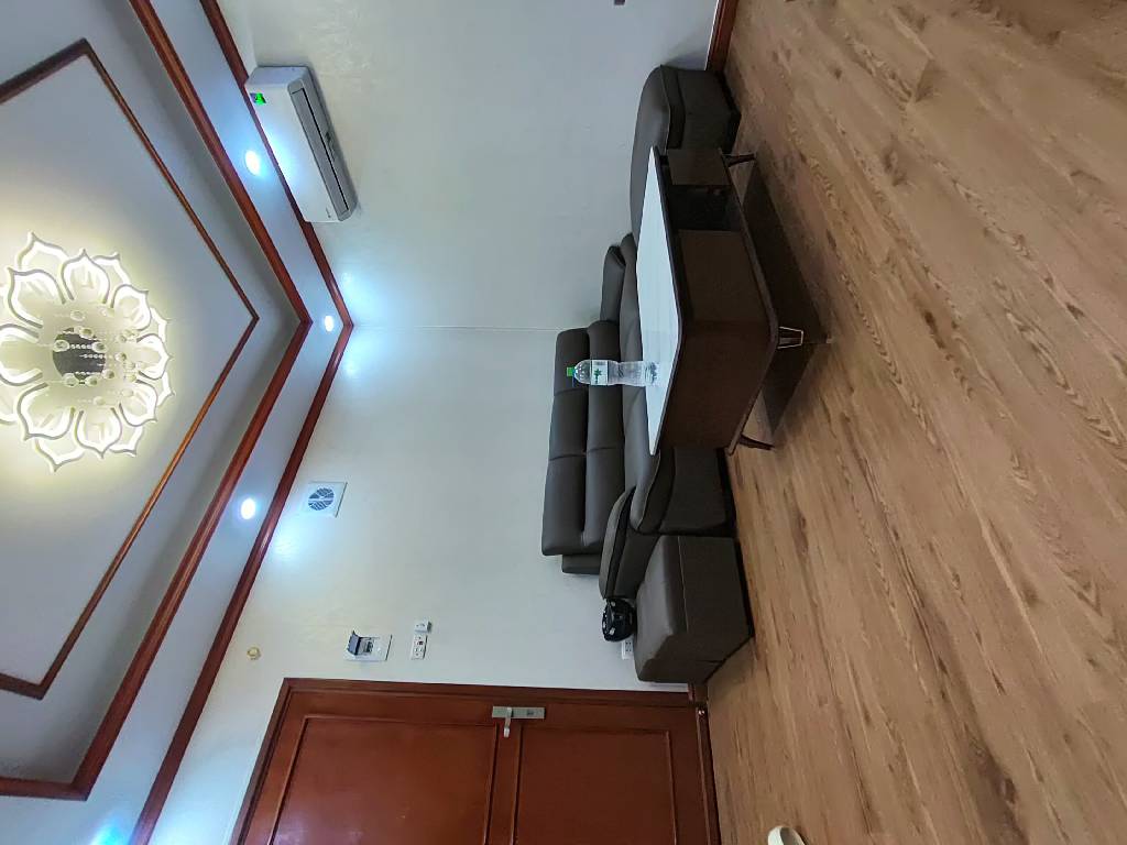 Bán nhà Ngọc Hồi - diện tích 42.7m2 5 tầng - Ô TÔ ĐỖ CẦU THANG - giá 3,4 tỷ