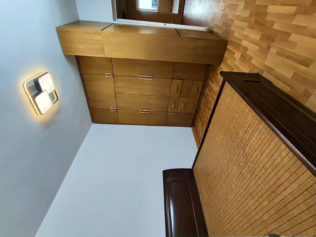 Bán nhà Ngọc Hồi - diện tích 42.7m2 5 tầng - Ô TÔ ĐỖ CẦU THANG - giá 3,4 tỷ