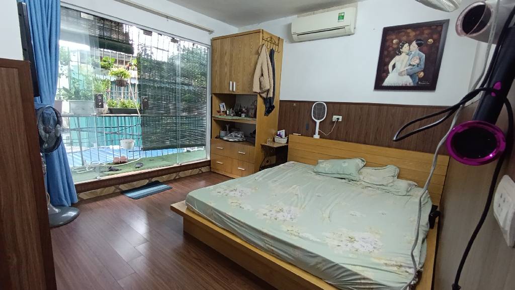 Bán nhà Thanh Xuân Bắc - diện tích 33m2 3 tầng - Ô tô tránh trước cửa - giá 3,8 tỷ