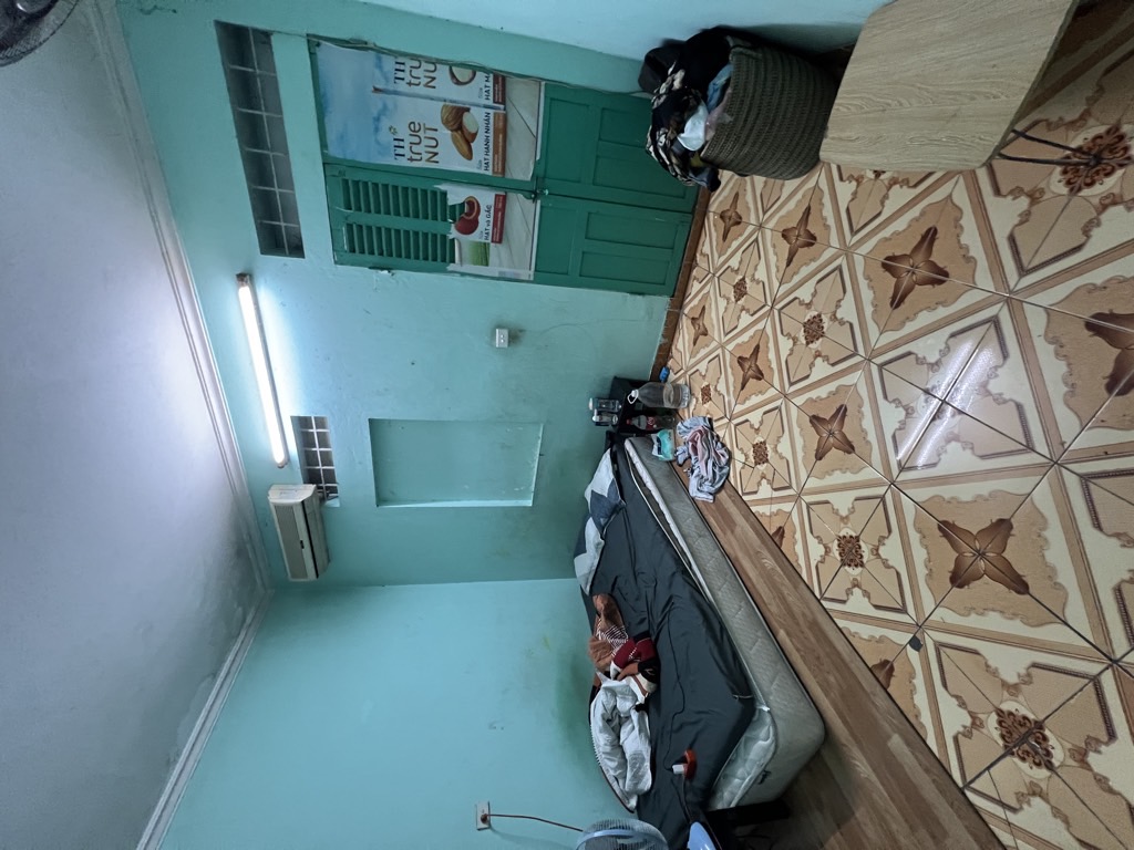 Bán nhà Trần Khát Chân, Lương Yên nhỉnh 6 tỷ - 30m2 4 tầng - Lô góc 3 mặt thoáng - ô tô đỗ cửa -