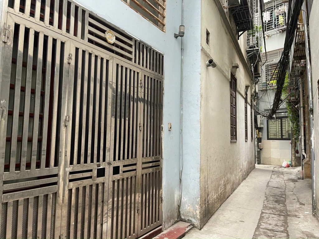 Bán nhà Nhân Hoà - diện tích 45m2 5 tầng - Ngõ thông sang 144 Quan Nhân - giá 12 tỷ