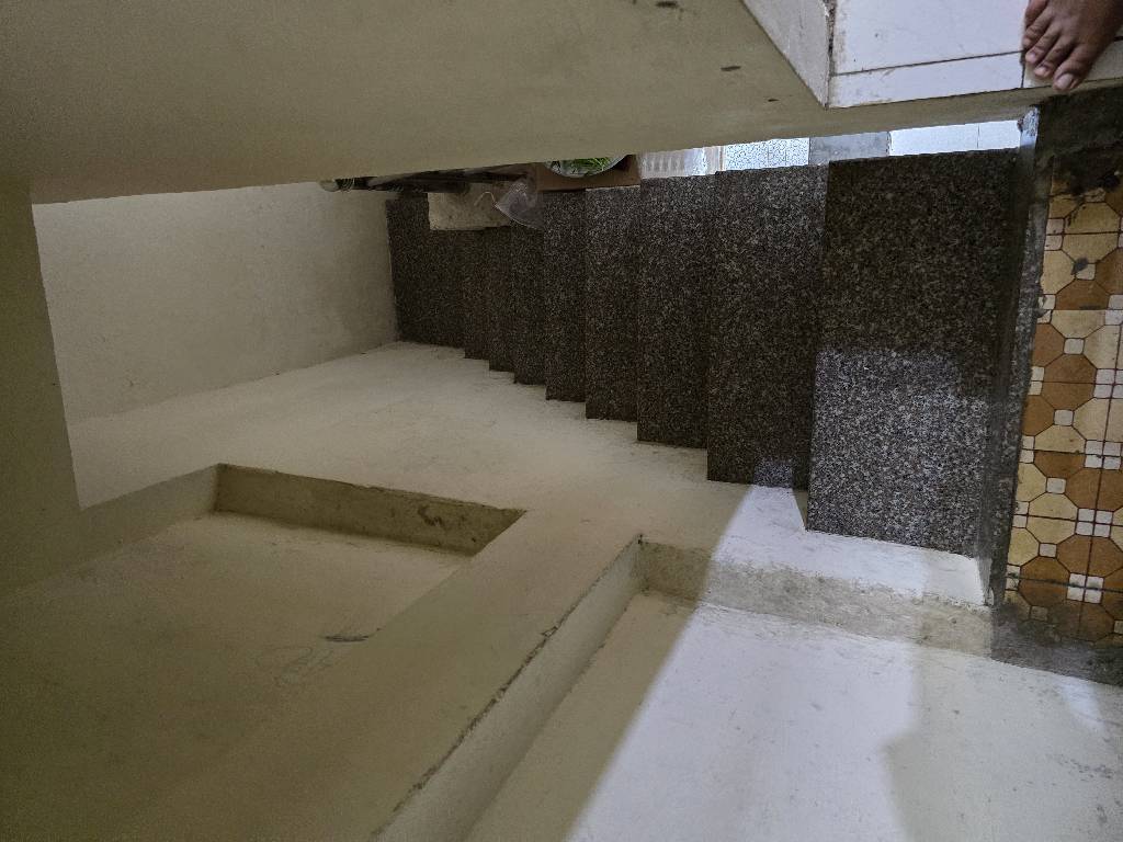 Bán nhà Tân Mai - diện tích 21m2 3 tầng - nhà chưa sổ - giá 3 tỷ