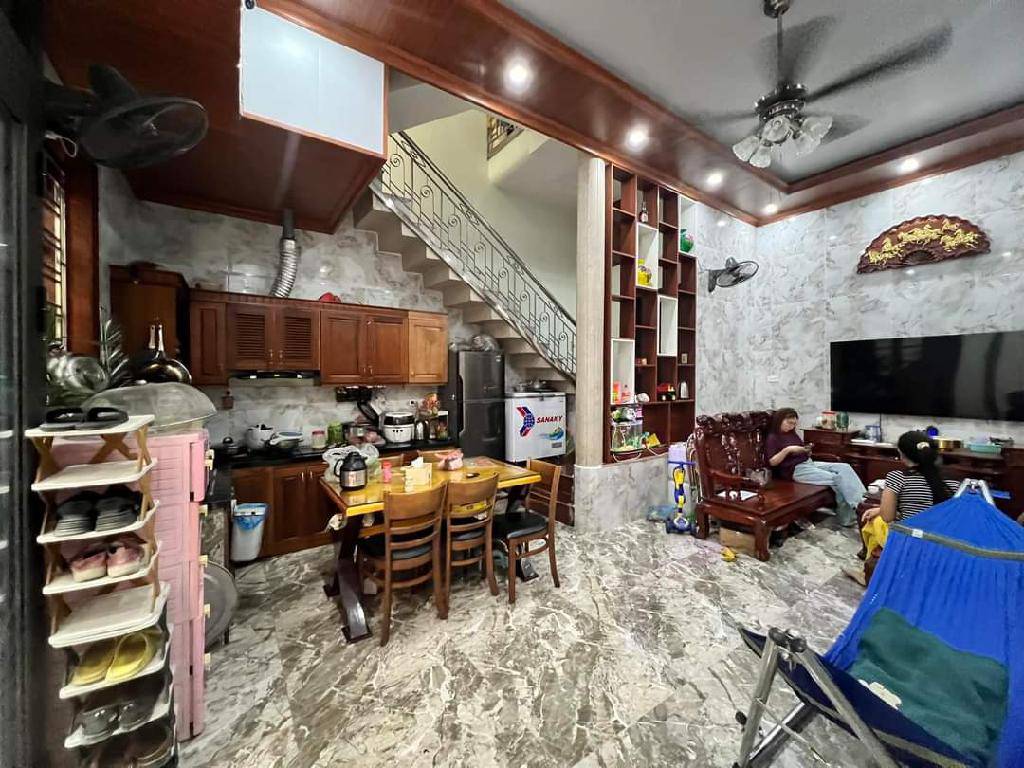 Bán nhà Nguyễn Ngọc Nại - diện tích 41m2 4 tầng - Lô góc, kinh doanh online - giá 13 tỷ