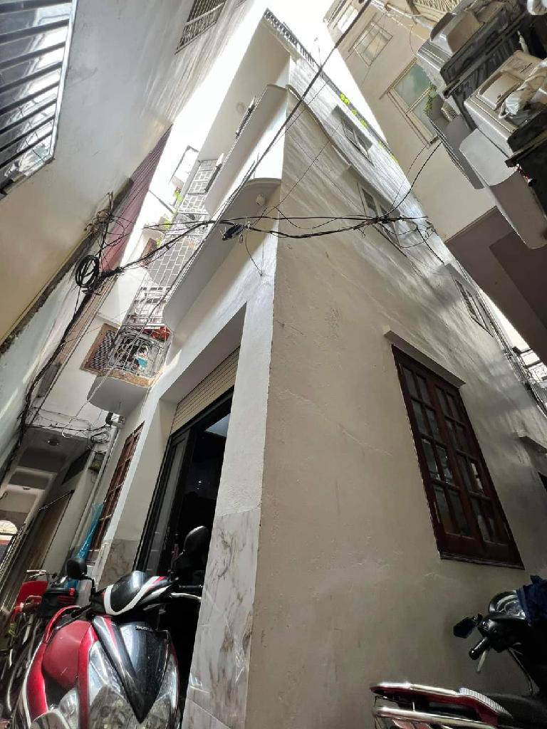 Bán nhà Nguyễn Ngọc Nại - diện tích 41m2 4 tầng - Lô góc, kinh doanh online - giá 13 tỷ