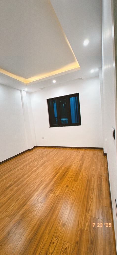 Bán nhà Ngõ Văn Hương - diện tích 25.8m2 4 tầng - Nhà đẹp ở luôn - giá 6,9 tỷ