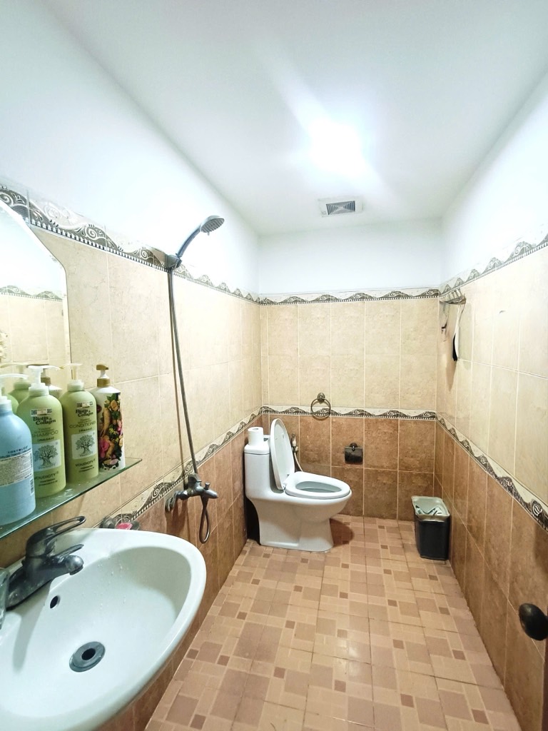 Bán nhà Thanh Lân - diện tích 60m2 5 tầng - Ô TÔ SÁT NHÀ - giá 11,5 tỷ