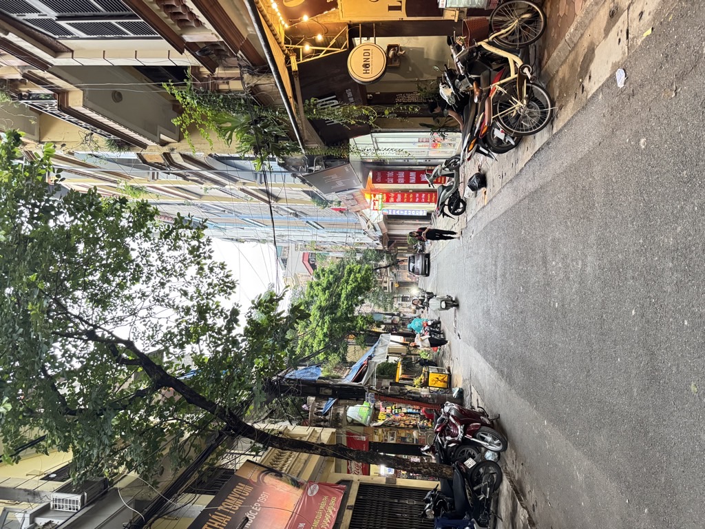 Bán nhà Minh Khai - diện tích 46m2 6 tầng - Ô TÔ VỈA HÈ - giá 24,5 tỷ