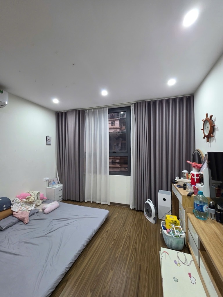 Bán nhà Minh Khai - diện tích 46m2 6 tầng - Ô TÔ VỈA HÈ - giá 24,5 tỷ